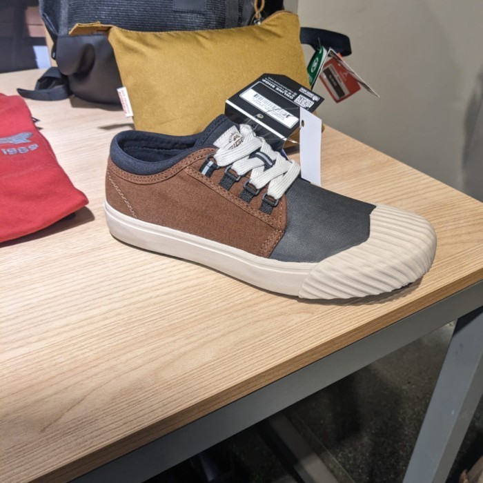 EIGER SEPATU RIDING SERIES RAINTOUR LOW CUT - BROWN