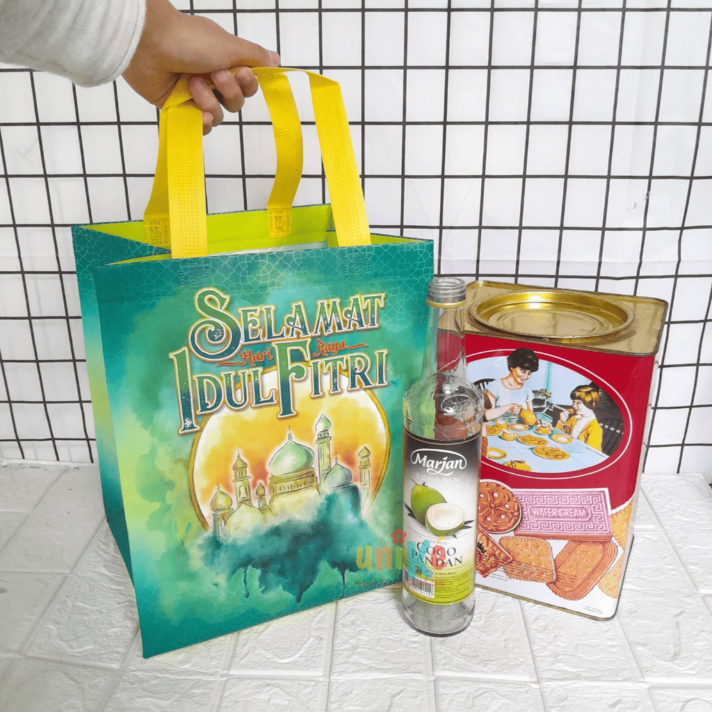 

Tas Hampers Idul Fitri Laminasi Premium 24x20x30 / Goodie Bag Parcel Sembako Lebaran Tebal Kuat 5 Kg