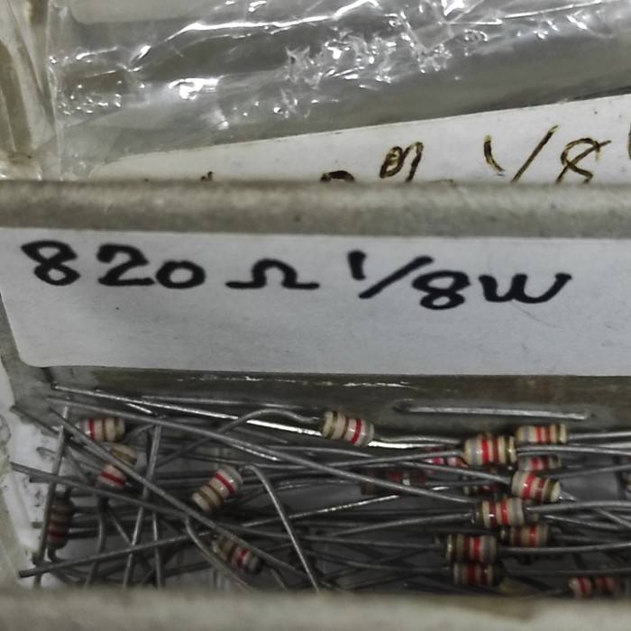 AS01 Resistor 820ohm 1/8wat 820ohm