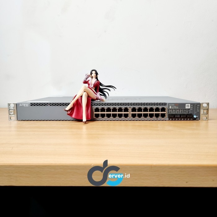 Switch Juniper EX2300-24P 24 port 10/100/1000BaseT PoE+ & 4 SFP/SFP+ uplink Port