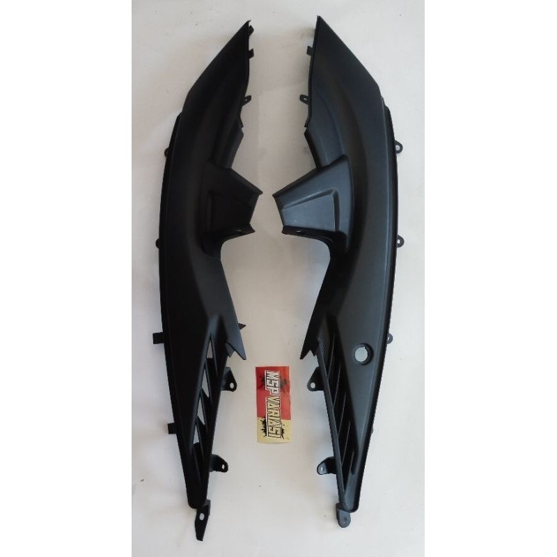 83620-KVB-900 & 83520-KVB-900 Cover L/R Body SD – Vario Karbu (WIN)