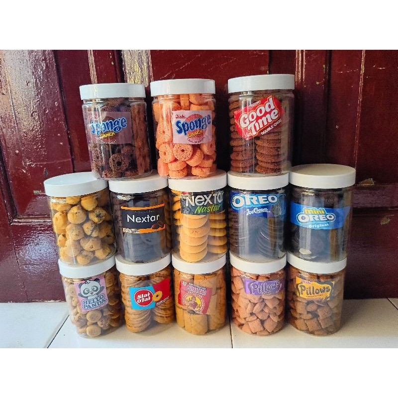 

Kue Snack Branded Toples Hampers Edisi Lebaran Hari Raya Toples 750ml Limited Edition