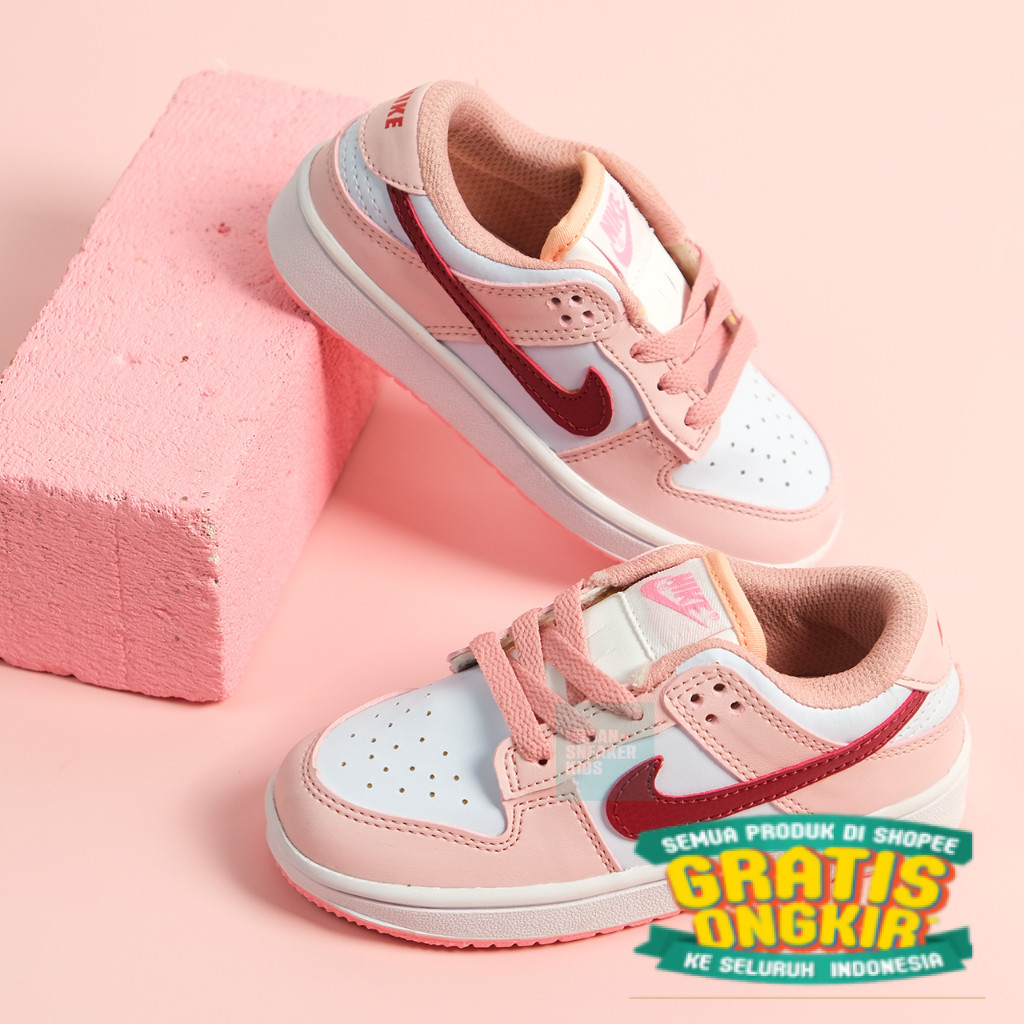 SEPATU ANAK PEREMPUAN SNEAKERS DUNK LOW PINK FOAM RED WHITE 26-35 - URBAN SNEAKER KIDS/ marun maroon