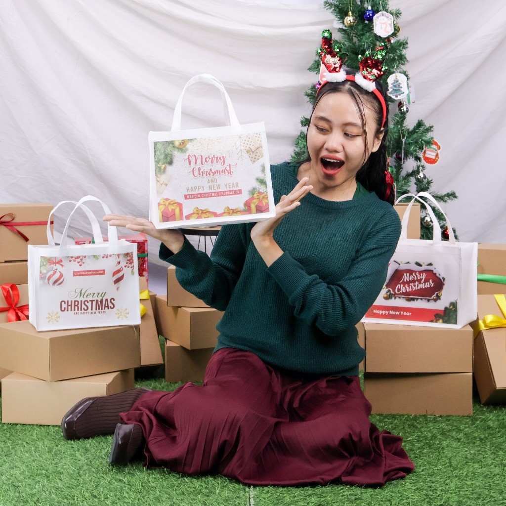 

Tas Special Natal cocok untuk Souvenir Gereja / Souvenir Bingkisan Natal Bisa Langsung Kirim T20 P25