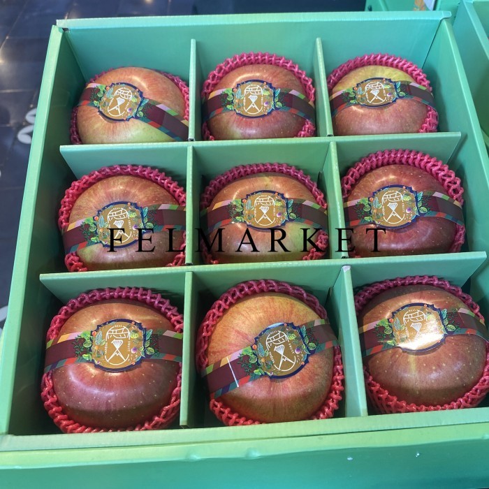 

Hampers Lebaran Buah Apel Korea Fuji Premium Isi 9 / Buah Apel Fuji / Box