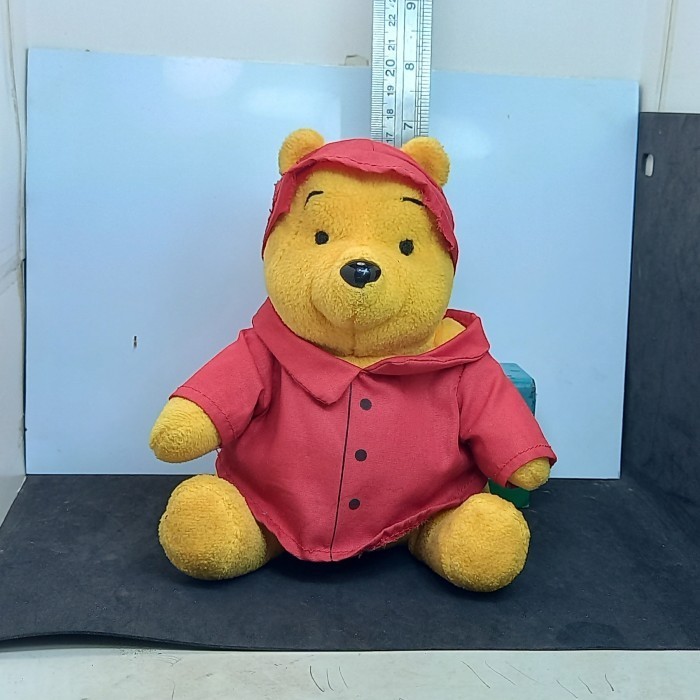 McDonald's Disney Dolls Winnie The Pooh Boneka Pooh Happy Meal (Second -sk89
