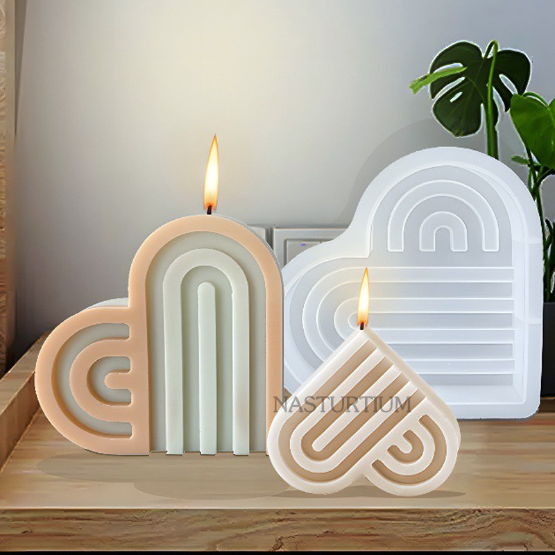 

Rainbow Stripe Heart Silicone Candle Mold 3D Love Arch Crafts Resin Plaster Cement Casting mould Gift