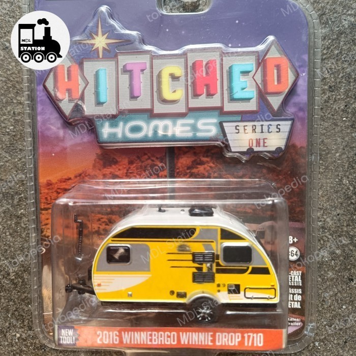 Greenlight Hitched Homes Diecast  2016 Winnebago Winnie Drop 1710