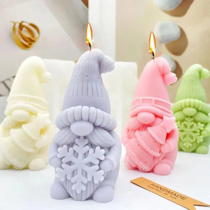 

New Dwarf Hugging Snowflake Tree Candle Silicone Mold 3D Santa Craft Plaster Soap Resin Mold Party Gift
