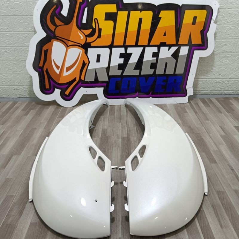 Win - Cover Body Scoopy Karbu Kyt Putih Bodi Belakang Sepasang