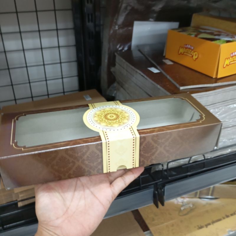 

DUS BROWNIS UKURAN 30X10X5 ( 10 LEMBAR)