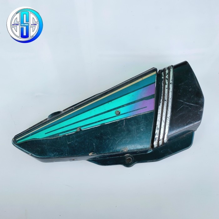 COVER TEMPONG BOX AKI BAGIAN KANAN YAMAHA RX KING ORIGINAL HIJAU TOSCA