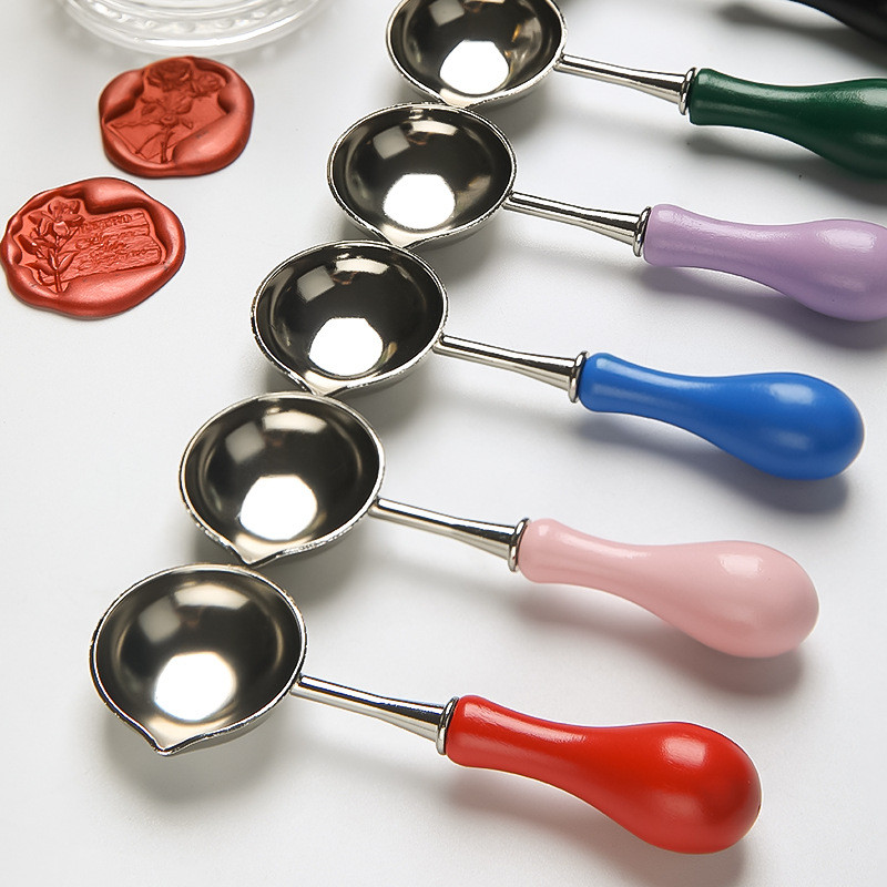 

Hot Reusable Wood Handle Sealing Wax Spoon Melting Spoon for Scrapbooking Album Envelope Lacquer DIY Craft Supplies Seal Tool ﻿