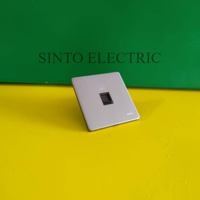 NERO Stainless Outlet Data Cat6