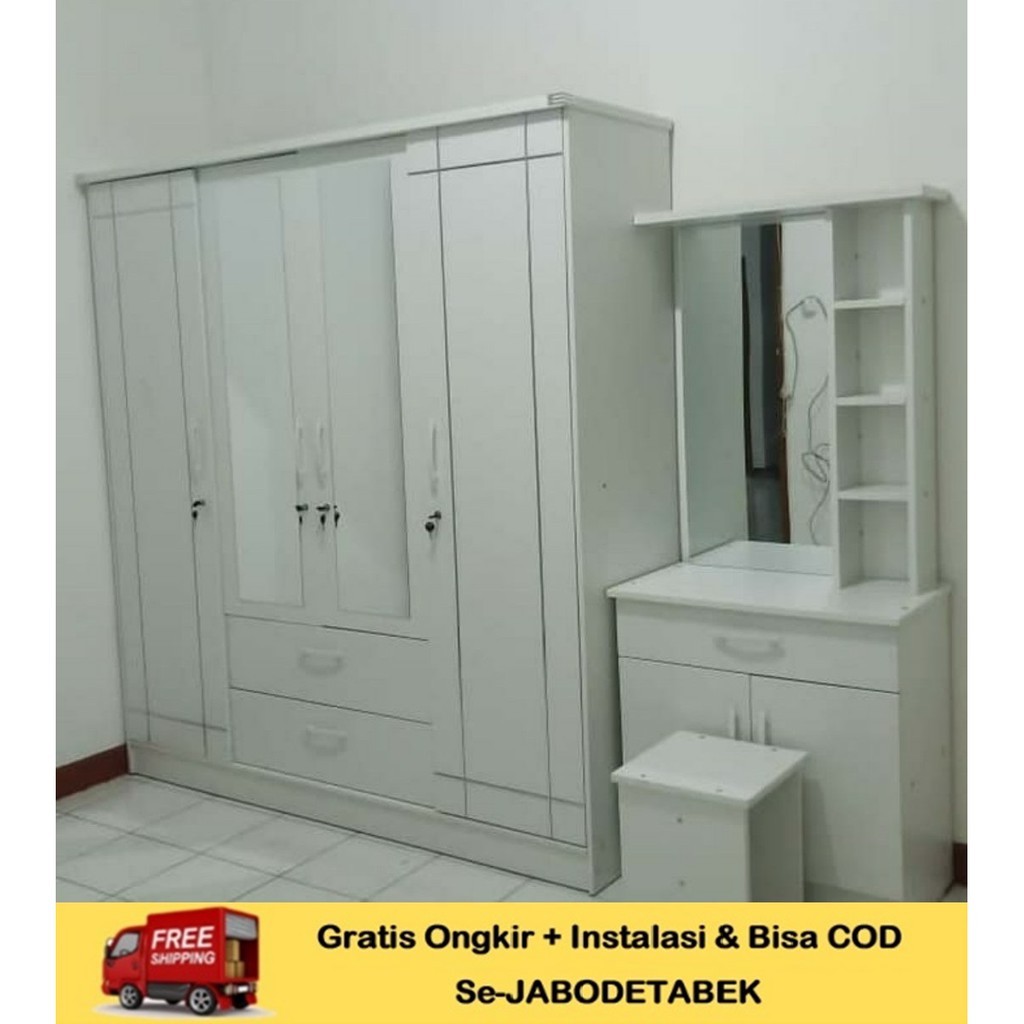 Lemari Pakaian 4 Pintu Jumbo Dan Meja Rias Mewah (Satu Set)