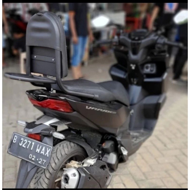 SANDARAN MOTOR VARIO 160 JOK SENDERAN BELAKANG VARIO 160