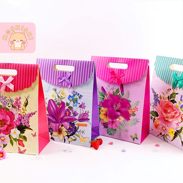

Paper Bag/Hampers/Tas Kado/Tas Hadiah/Tas Karton/Bungkus Kado Bunga