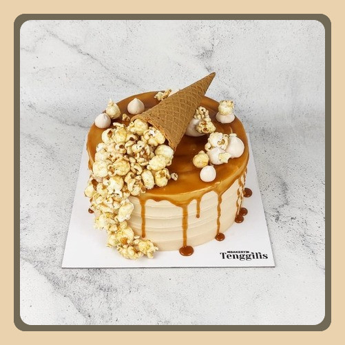 

SURABAYA SAJA [FREE TOPPER] Popcorn Caramel Cake