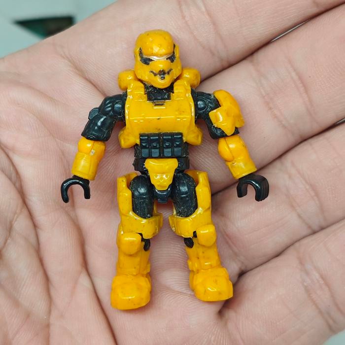 AKO,,, Mini Figure HALO Mega Bloks Yellow Gold UNSC Spartan Soldier Figure Cnd00 Fireteam Eagle Orig