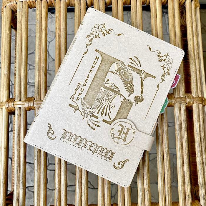 

READY Notebook Journal Set Binder Harry Potter Premium Agenda Notes Buku Jurnal Catatan Harpot Diary Castle Hogwarts Lucu Unik Kado Gift Hadiah Pastel - Hufflepuff