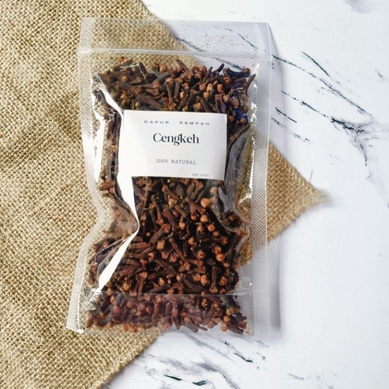 

Cengkeh Utuh Butir Cengkih Dry Cloves 50gr 100gr 250gr