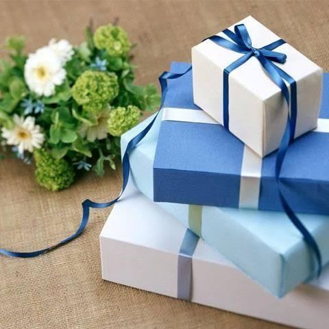 

TERBARU!! Gift Wrapping Bungkus kado - Pakai Pita