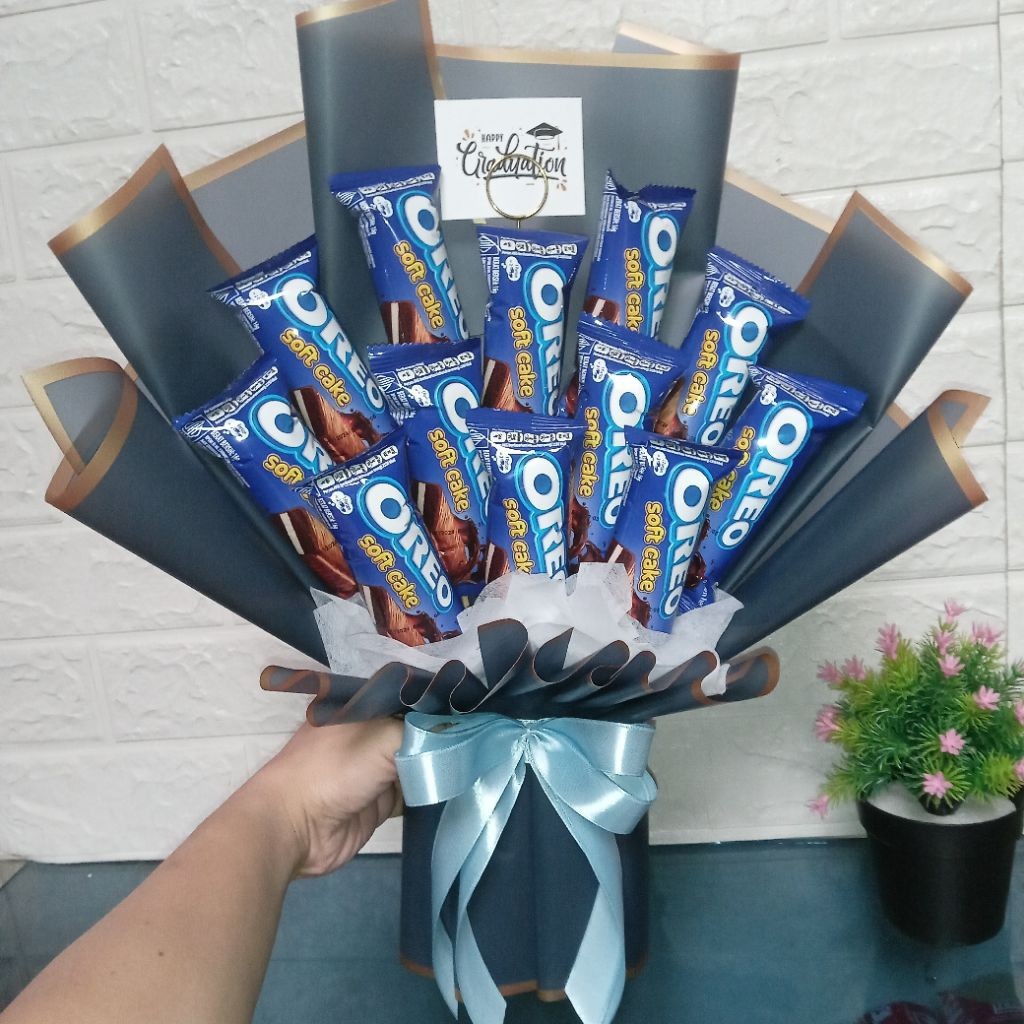

Buket Snack bs custom isian snacknya - Buket Graduation, wisuda, birthday, anniversary
