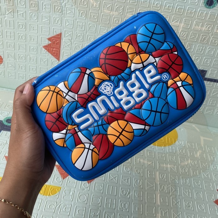 

NEW ! BEST SELLER tempat pinsil smiggle