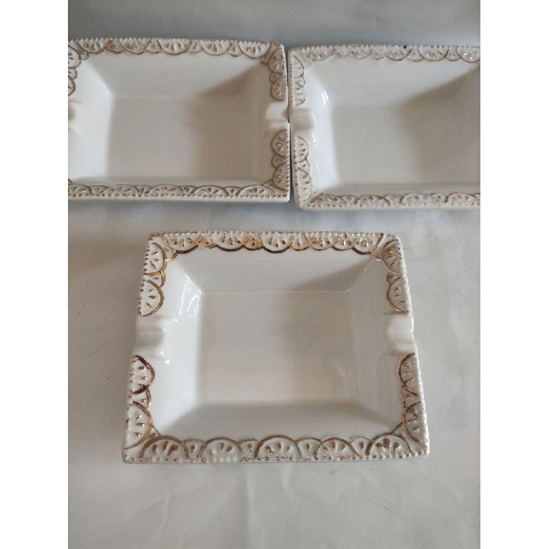 Asbak Keramik Kualitas Tinggi/ Asbak Antik/ Asbak Mewah uk 15x12cm