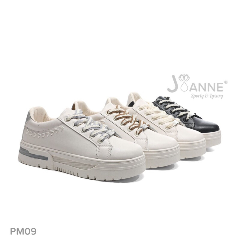 SEPATU SNEAKERS WANITA JOANNE PM09