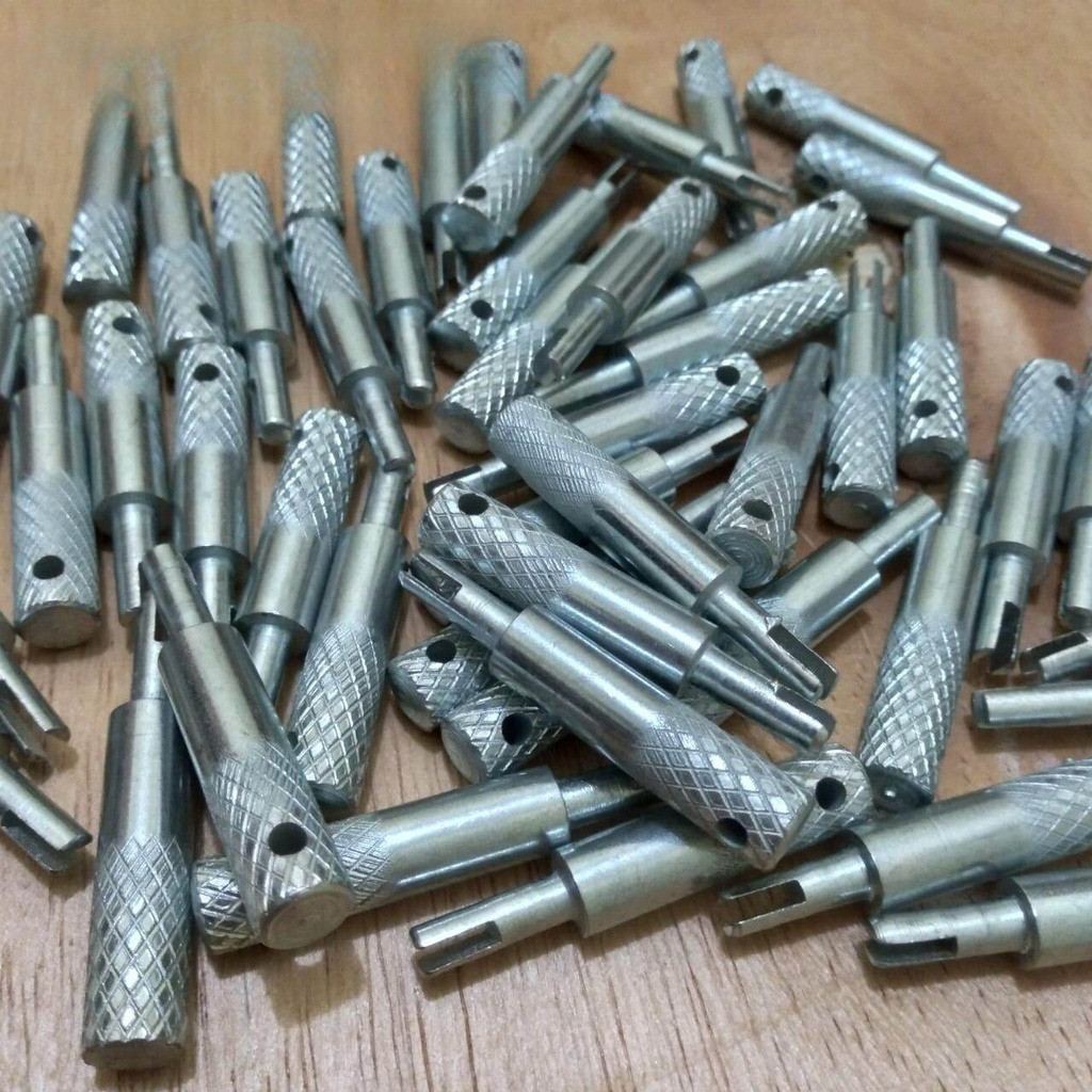 Alat / Obeng / Kunci Pembuka Pentil Ban