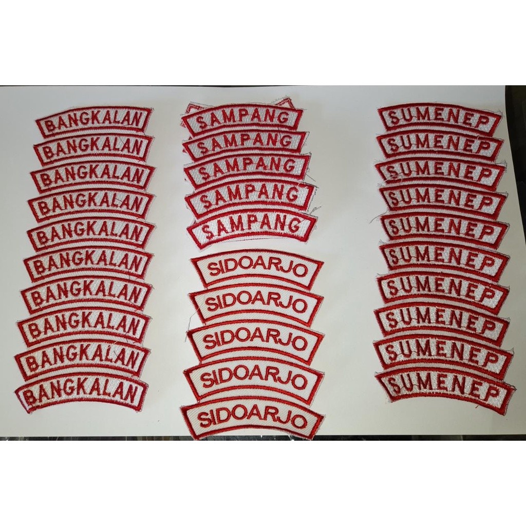 

[KIRIMHARIINI] - Atribut Badge Bet bordir NAMA KOTA dipasang di lengan baju seragam