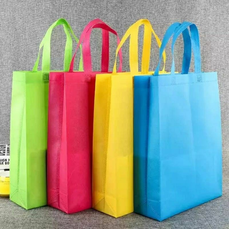 

( 12 pcs ) Goodie bag tas spunbond TEBAL PREMIUM size besar,sedang,kecil | tas belanja,tas ulang tahun,tas souvenir uji