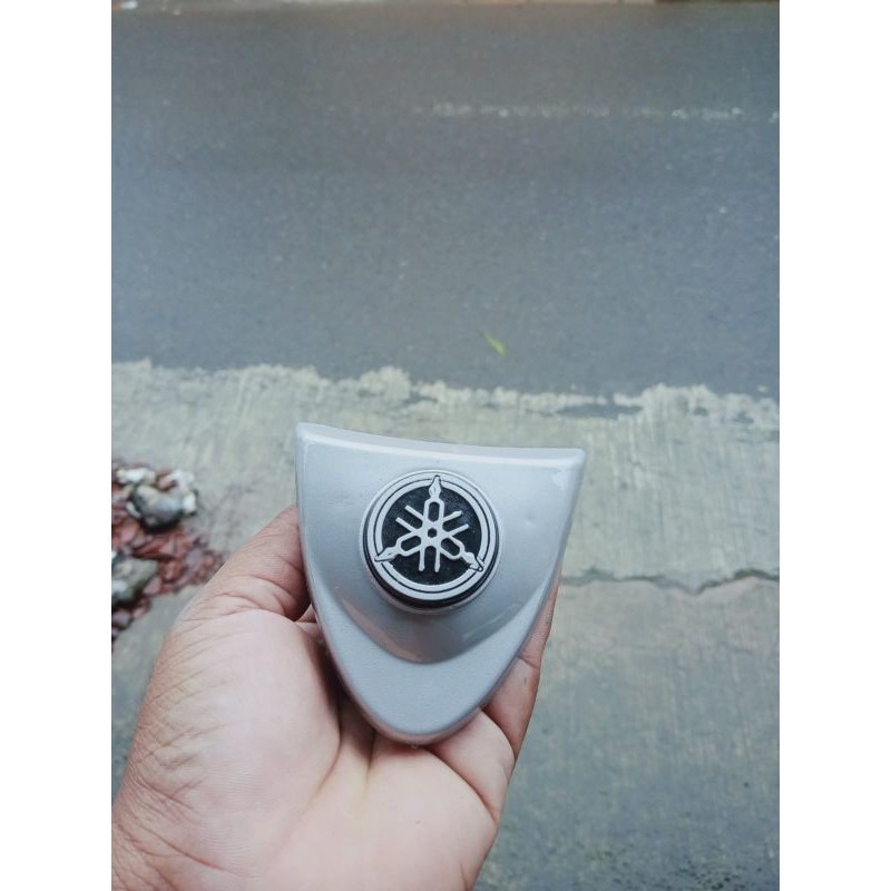 emblem logo panel fiz r vega lama