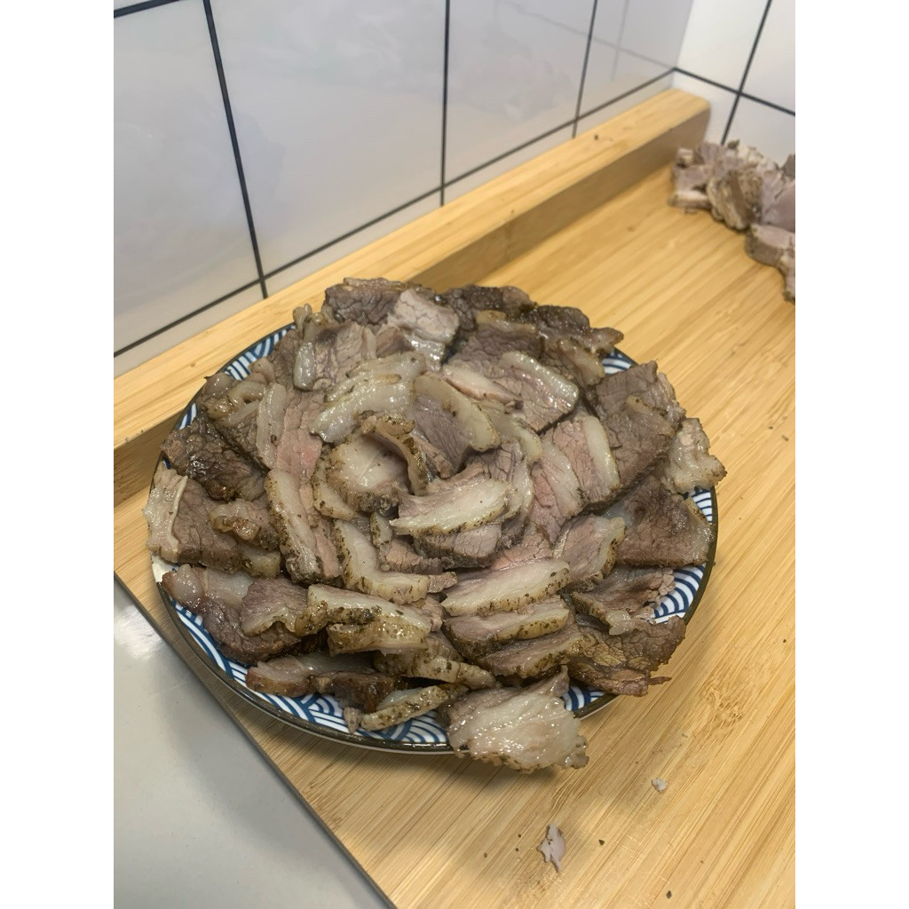 

Se’i Sapi + sambal bawang. GURIH MANTAP!