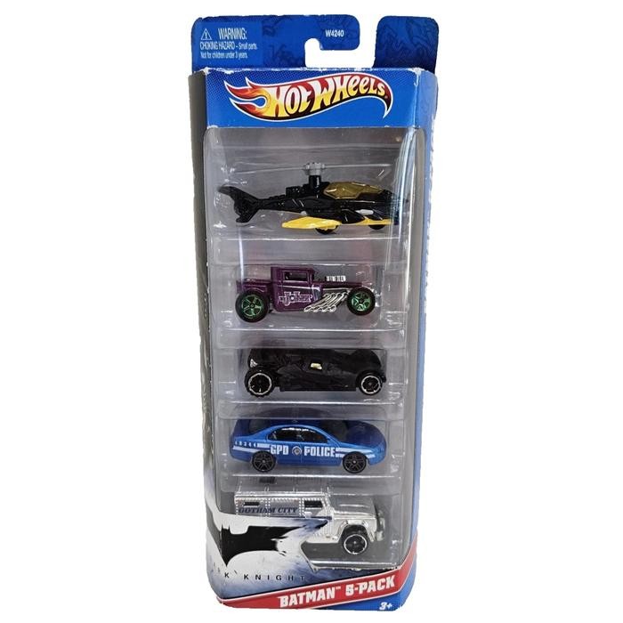 CSM... Hot wheels isi batman 5 gift pack the dark knight batmobile batcopter bone shaker special jok