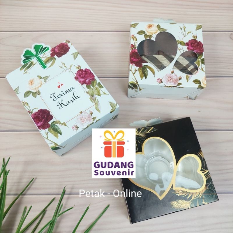

50 Pcs, Box Kemasan 10x10 cm + Tali/ Box Ivory/ Box Souvenir murah berkualitas