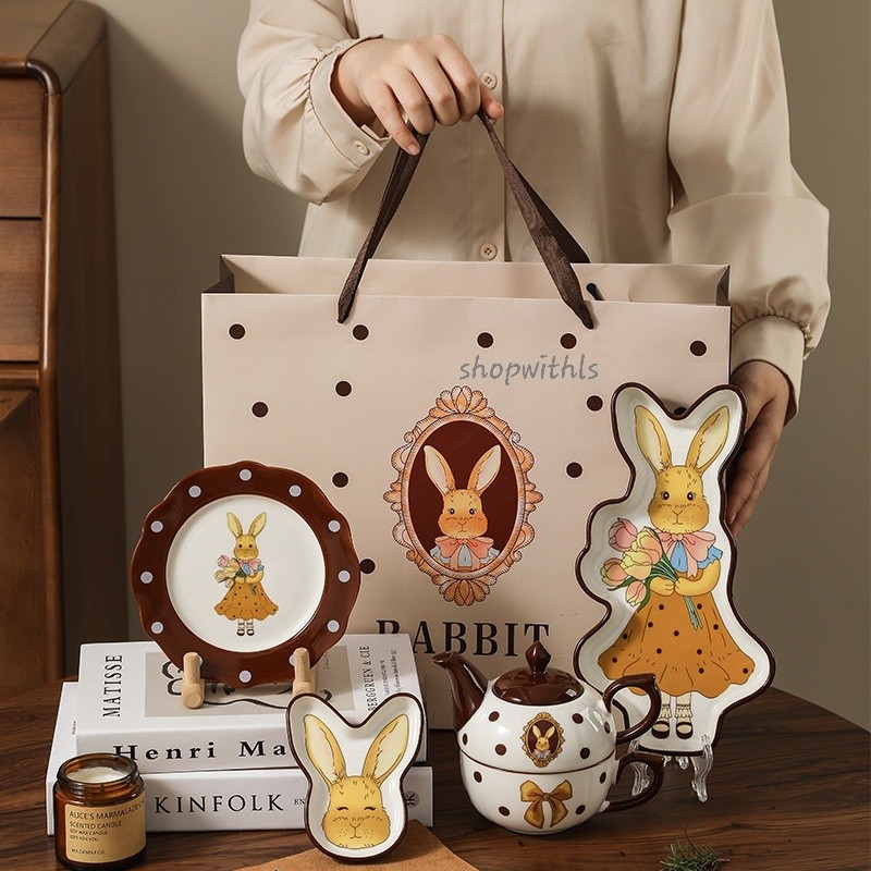 

HAMPERS SERIES/Aesthetic Hampers/Hampers Lebaran/Hampers Natal/Hampers Imlek/Bingkisan Hari Raya/Kado Lebaran/Kado Natal/Kado Imlek/Hampers Tableware/Tableware Set/Kado Peralatan Makan/Peralatan Makan Set/Hampers Estetik