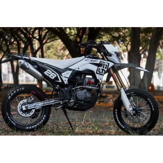 Decal crf 150L/stiker CRF 150L decal crf hitam putih ful body