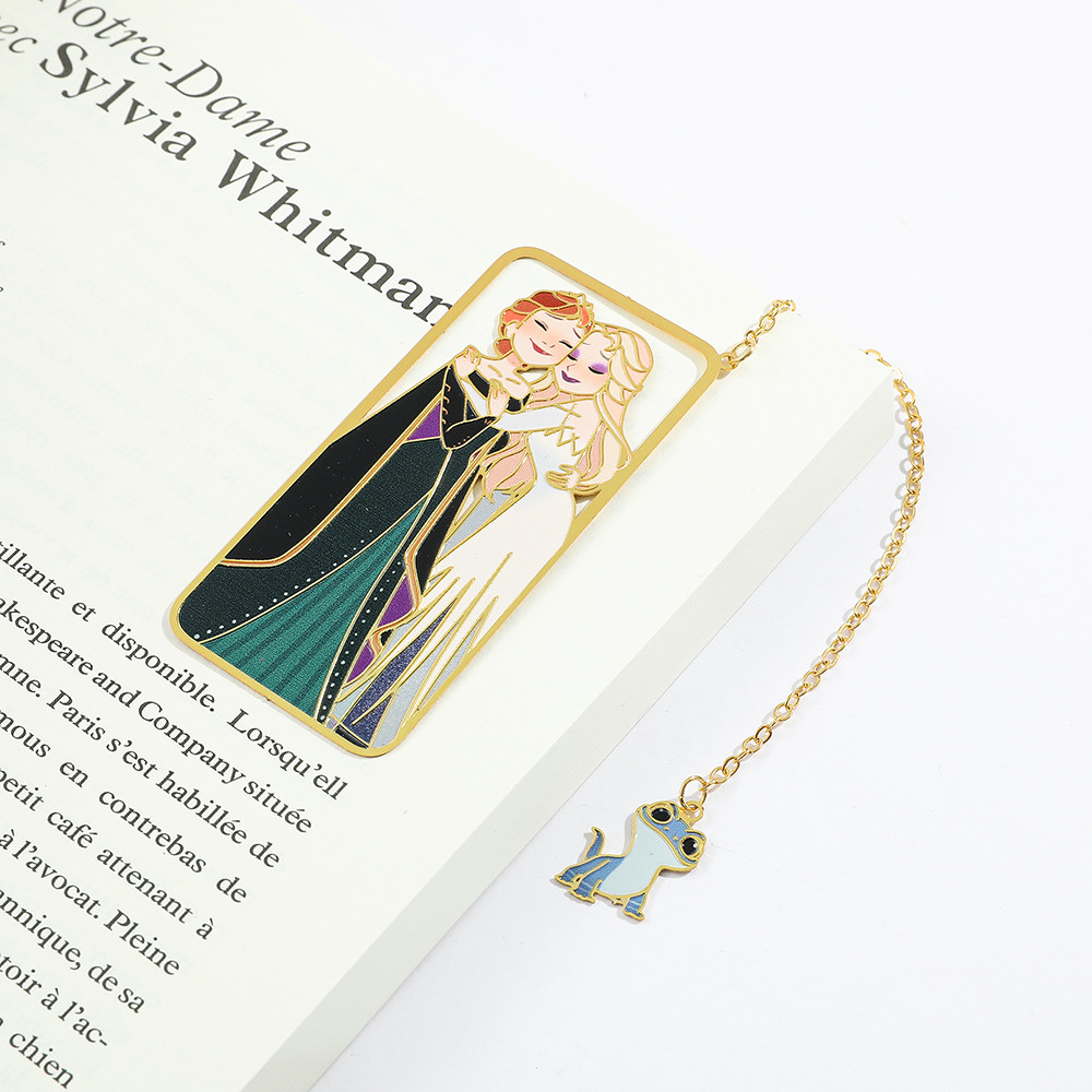 

Two girls' bookmarks are made of stainless steel gilt edged cartoons. Students give best gifts to their friends and sisters.