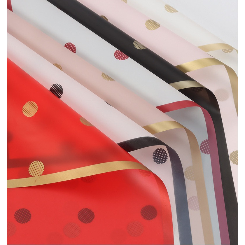 

Flower Wrapping Polkadot Les Gold Cellophane / Kertas Buket / Wrapping Paper