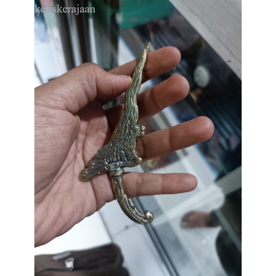 

keris singa pandawa emas dari kuningan sepuh mataram milik amangkurat 1 bk Keris sengkelat majapahit mataram kartosuro kartasura Bali antik