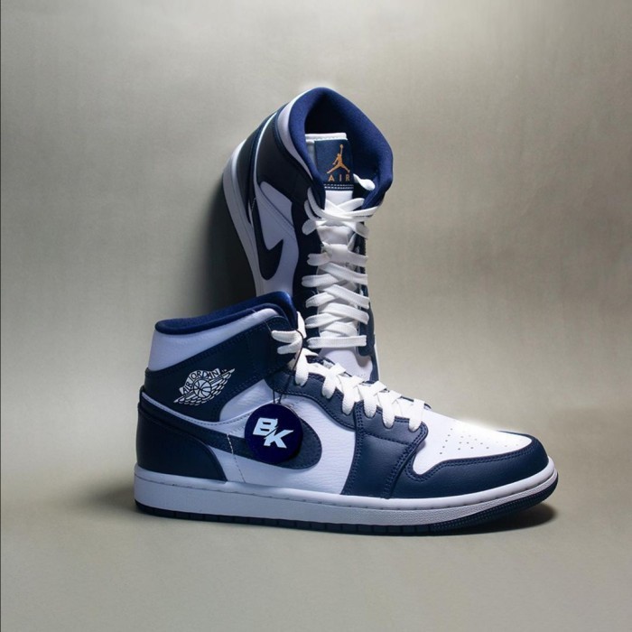 AIR JORDAN 1 MID GOLD OBSIDIAN