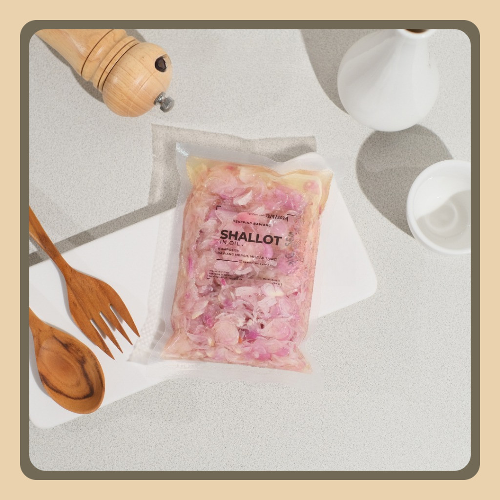 

REFILL - Shallot in Oil - Bawang Merah Cincang/Iris dalam Minyak merk Sekeping Bawang