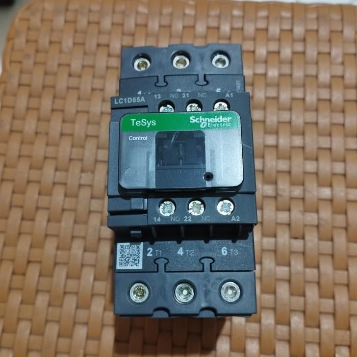 kontaktor schneider LC1D50AM7 80a 220v 3p lc1d50a lc1d50