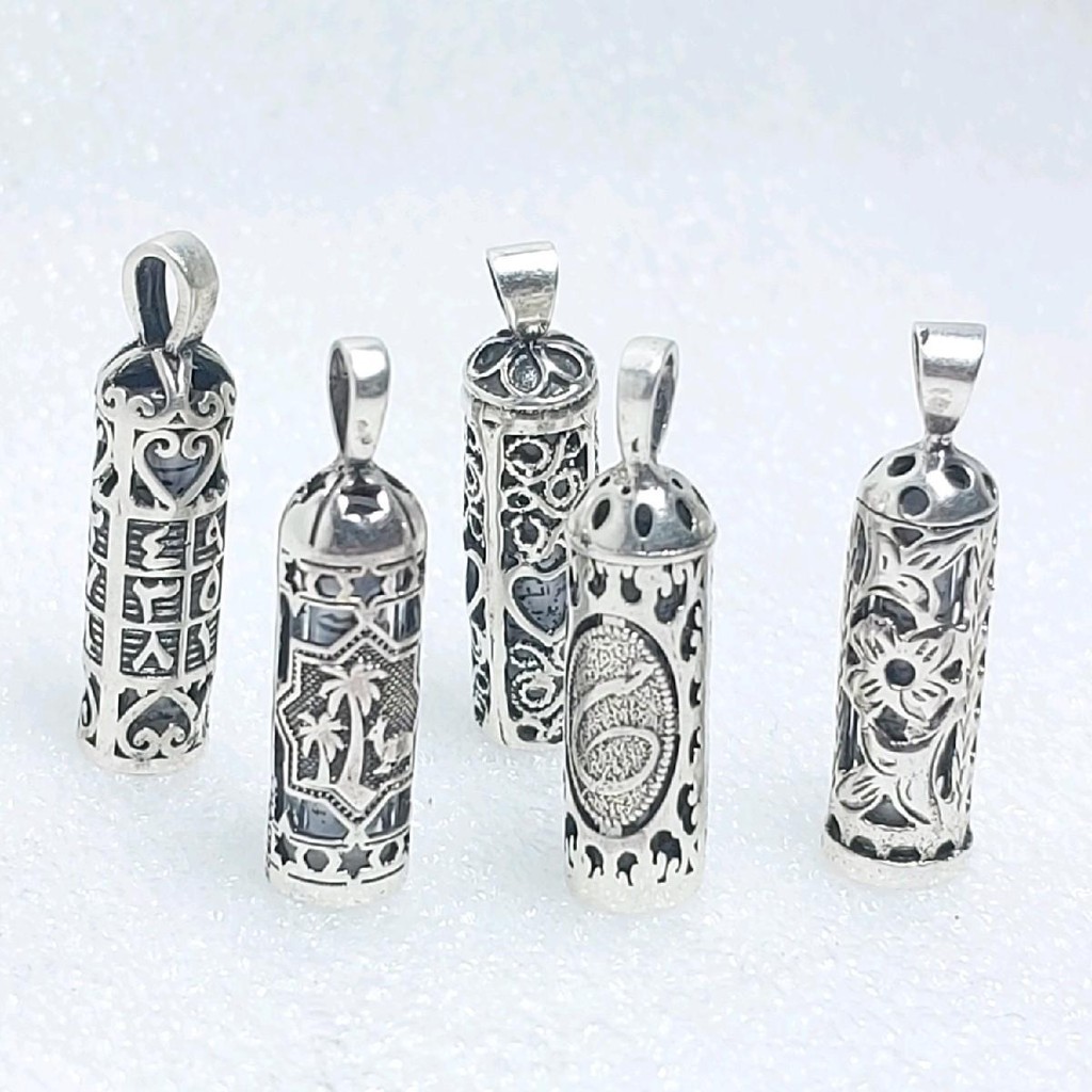 Kalung Liontin Perak Tabung Berisi Doa Jausyan Kabir