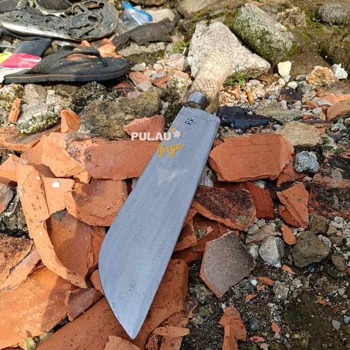 (Kitchenware) Bodeng Model Pisau Gagang Ukir Paksi Tembus Asli Madura