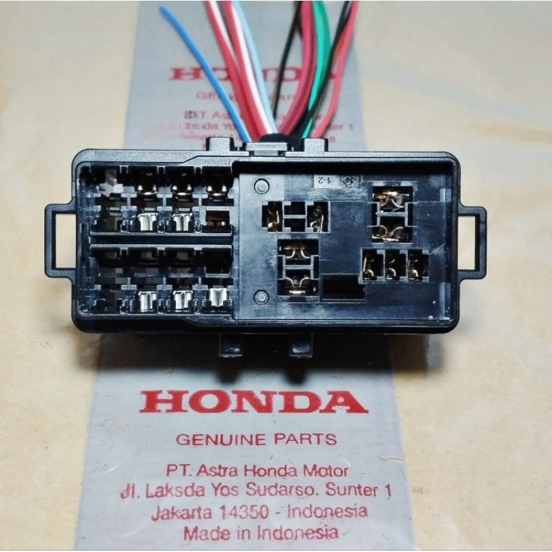 Box sekring Rumah sikring Honda BeAT FI/eSP/street/pop K81/Scoopy Box Fuse semua motor Honda Scoopy 