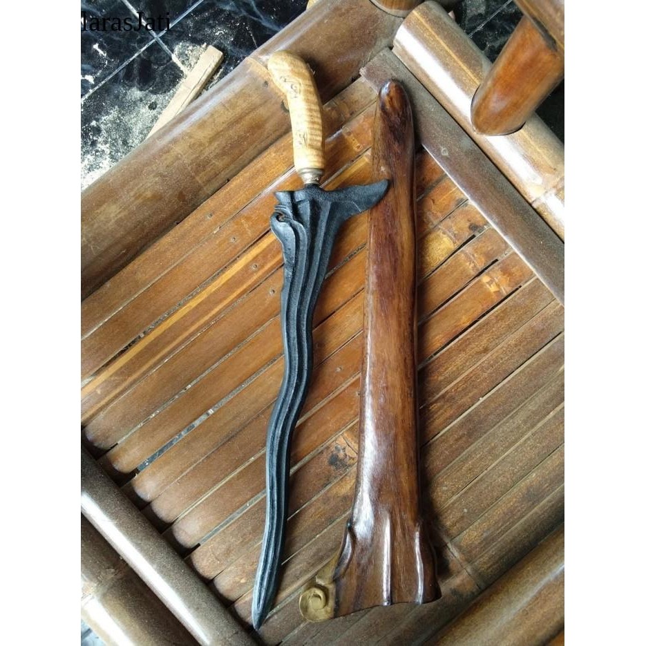 

keris pandawa warangka sandang walikat pamor keleng wfn 0119 laris manis pasti murah