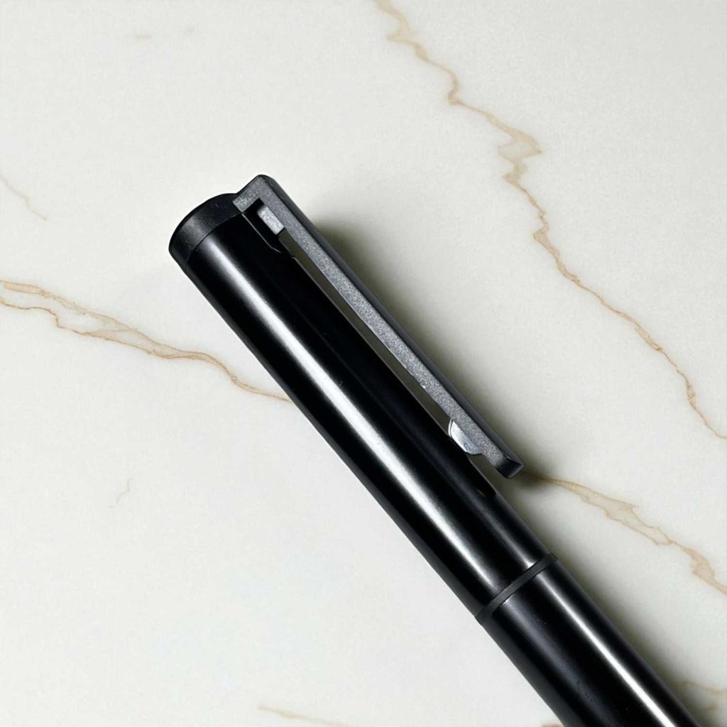 

NAKLVLSTR Kaco Pena Pulpen Gel 0.5mm TUBE Roller Quick Dry Black Ink 1 PCS - K80